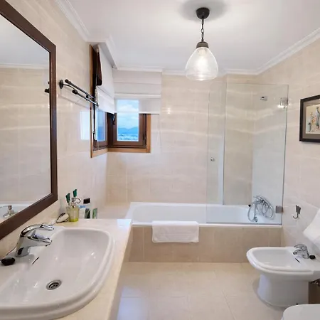 Holibai Lar De Mar, Duplex Con Terrazas Y Vistas Infinitas Al Mar En *